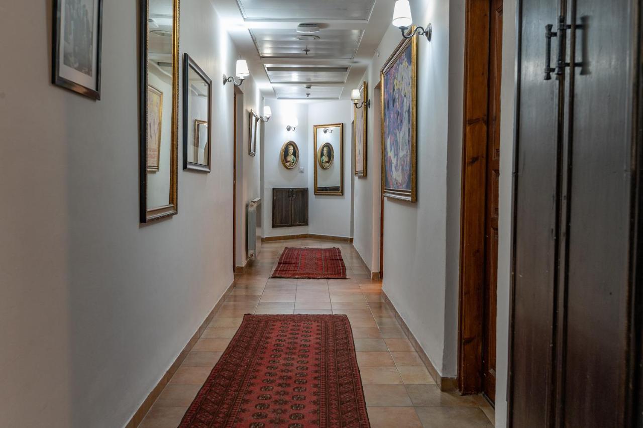 Tlv Boutique And Цфат